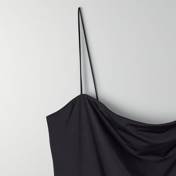 Aritzia black dress (S) ILLUME DRESS (TEN BY BABATON) - Picture 4 of 5